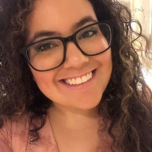 Meet your Posher, Paola